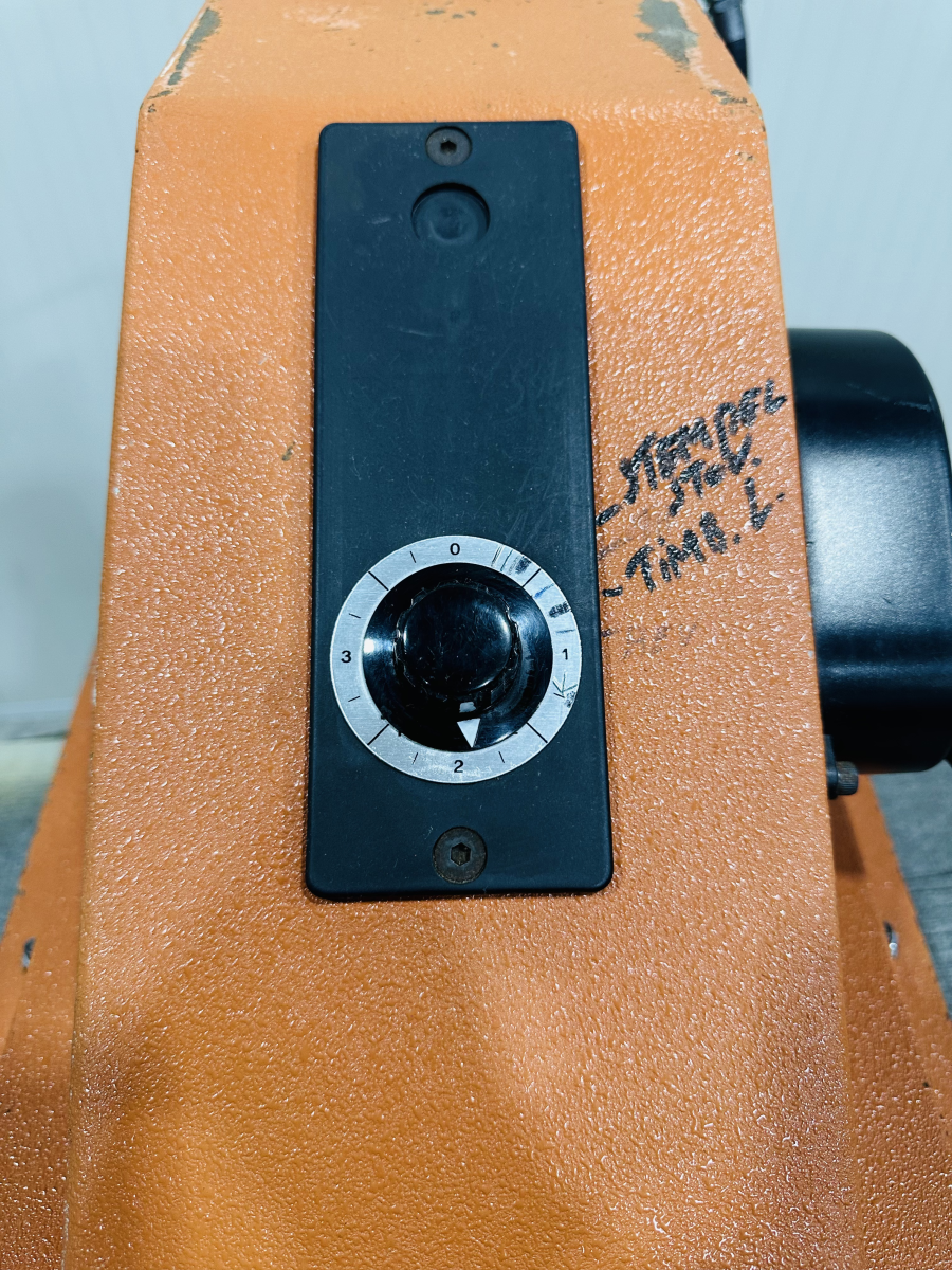 Atom SE 16