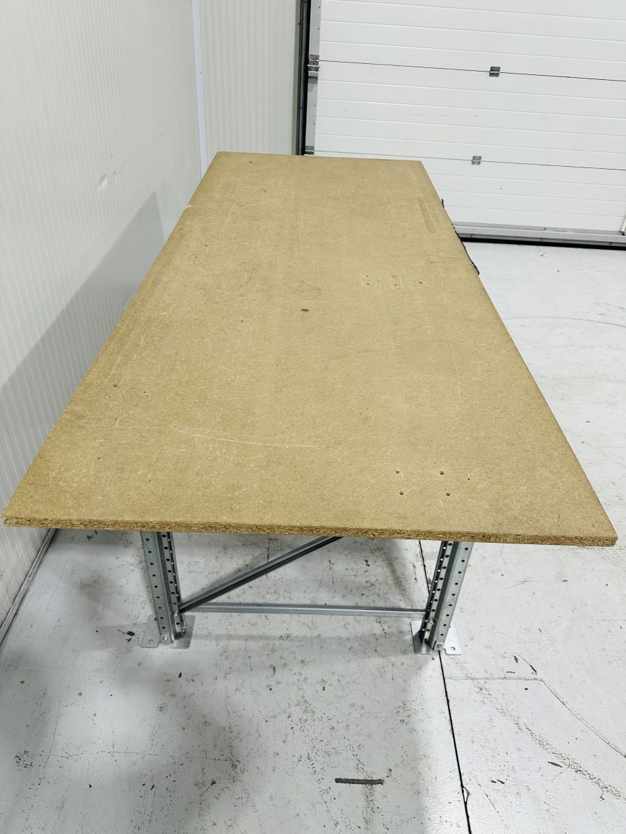 Enkellaags werktafel