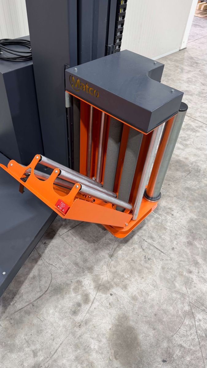 Matco A700 Horse