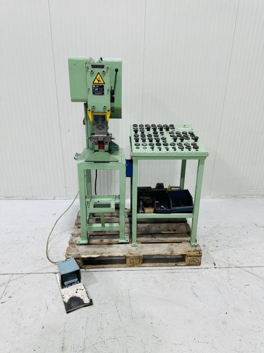 Muhr und Bender KL 350