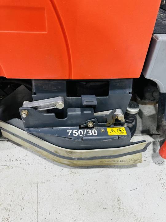 Hako Scrubmaster B115 R